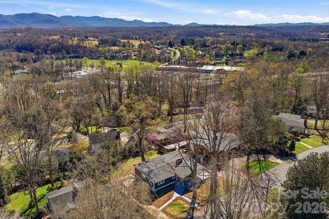 223 W Park Drive, Morganton, NC 28655