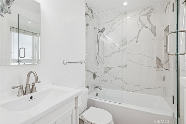 200 Grand Canal, Newport Beach, CA 92662