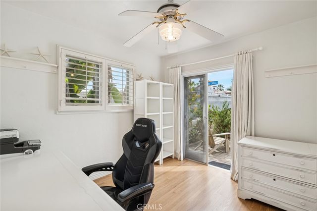 200 Grand Canal, Newport Beach, CA 92662