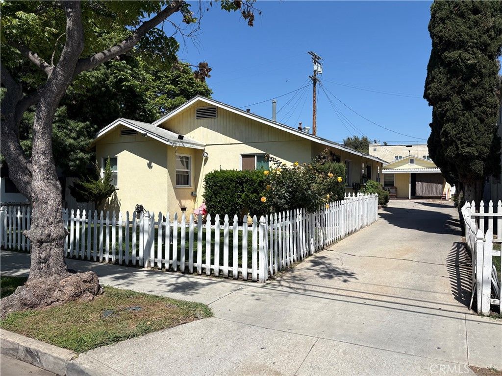 1140 Orizaba Avenue, Long Beach, CA 90804