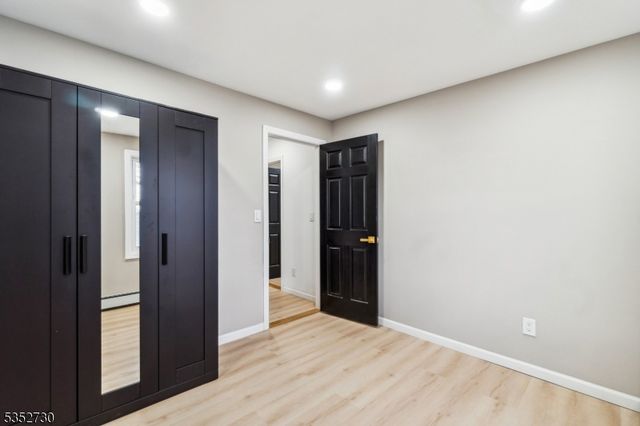 176 Parker St, Newark City, NJ 07104