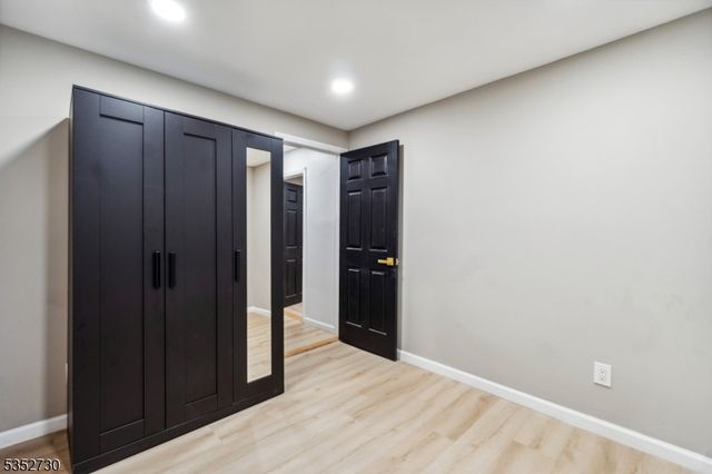 176 Parker St, Newark City, NJ 07104