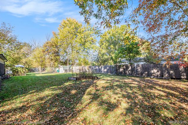 2495 Moore Place, Howell, MI 48843