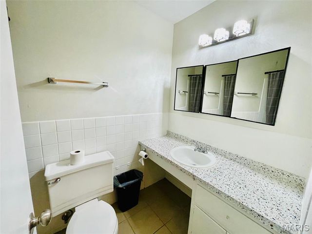 7497 HAZELCREST Drive G, Hazelwood, MO 63042