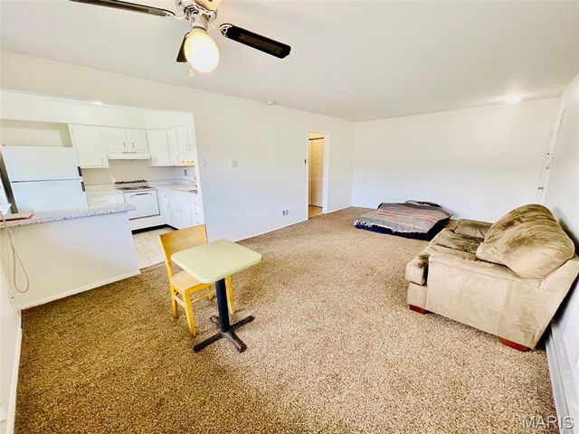 7497 HAZELCREST Drive G, Hazelwood, MO 63042