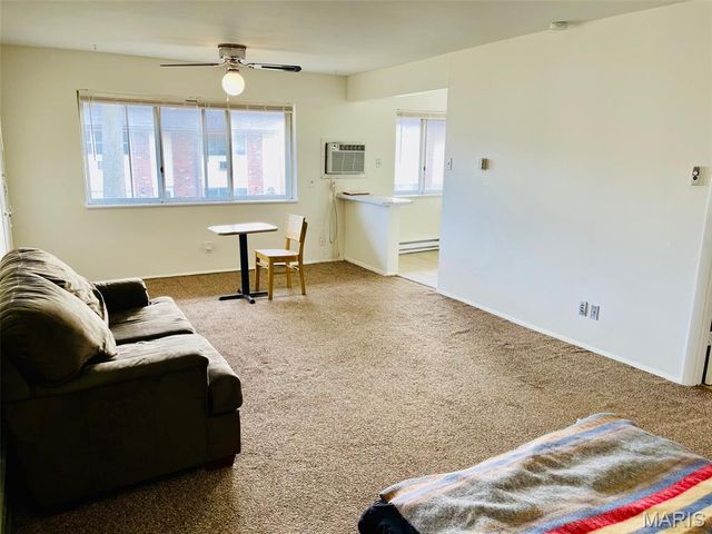 7497 HAZELCREST Drive G, Hazelwood, MO 63042