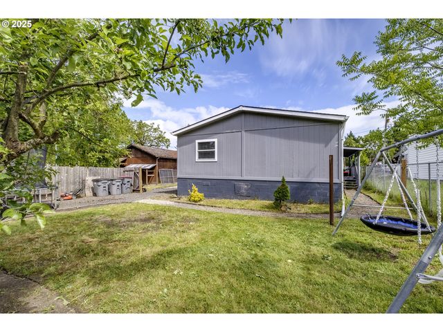 115 W 2ND St, Yamhill, OR 97148