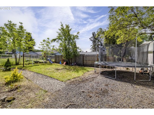 115 W 2ND St, Yamhill, OR 97148