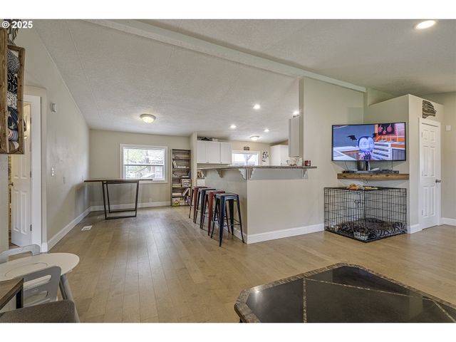 115 W 2ND St, Yamhill, OR 97148