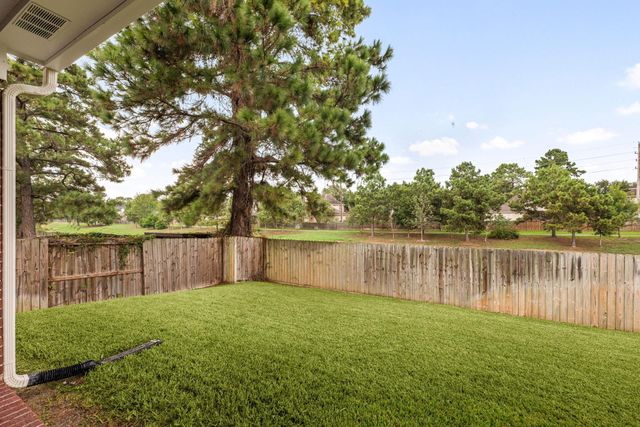 8211 Sports Haven Drive, Humble, TX 77346