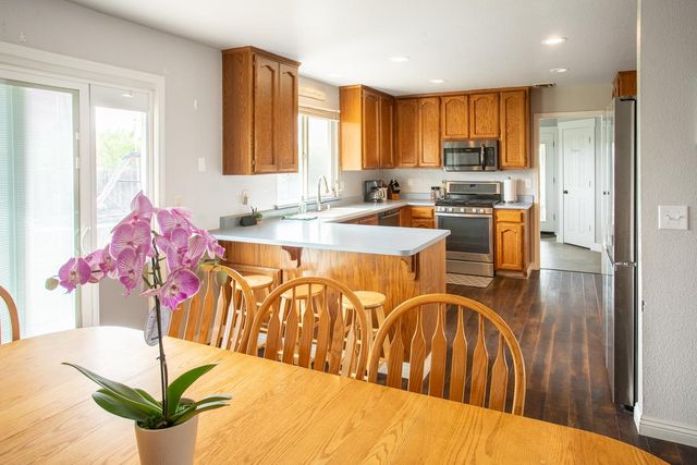 3319 Tierra Buena Rd, Yuba City, CA 95993