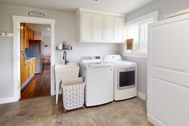 3319 Tierra Buena Rd, Yuba City, CA 95993