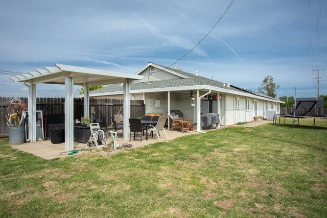 3319 Tierra Buena Rd, Yuba City, CA 95993