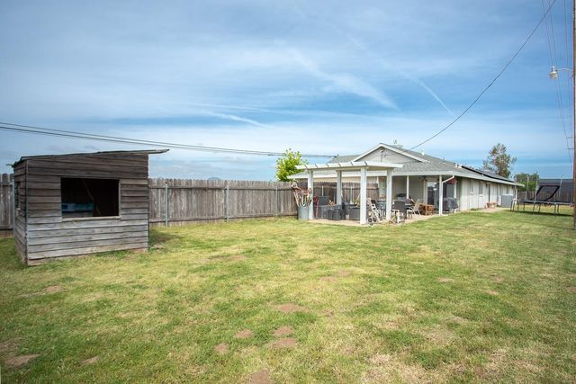 3319 Tierra Buena Rd, Yuba City, CA 95993