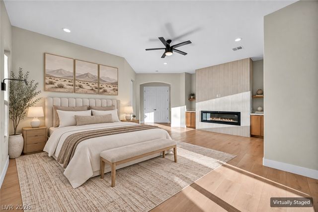 4555 Riva De Romanza Street, Las Vegas, NV 89135