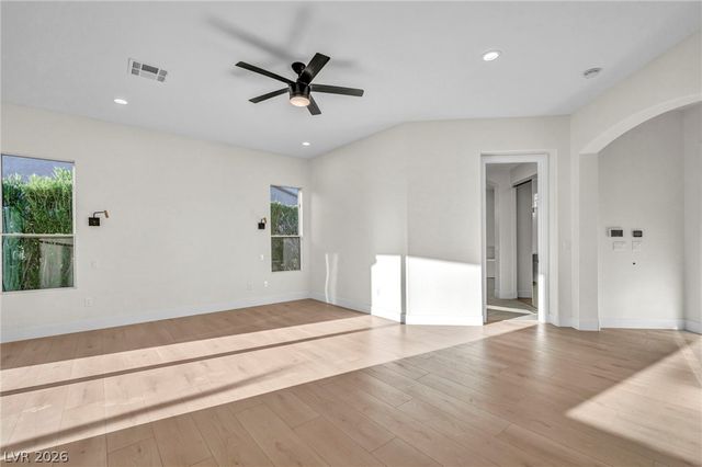 4555 Riva De Romanza Street, Las Vegas, NV 89135