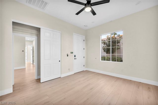 4555 Riva De Romanza Street, Las Vegas, NV 89135