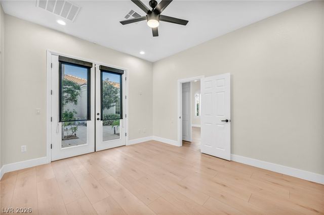 4555 Riva De Romanza Street, Las Vegas, NV 89135