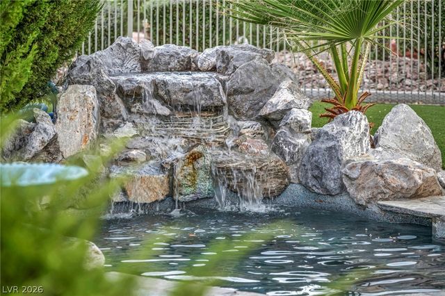 4555 Riva De Romanza Street, Las Vegas, NV 89135