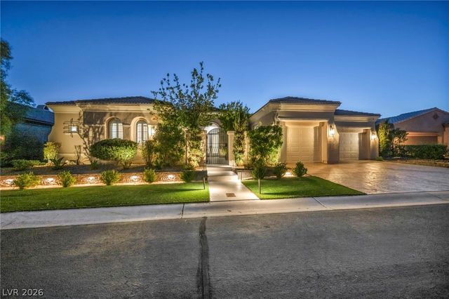4555 Riva De Romanza Street, Las Vegas, NV 89135