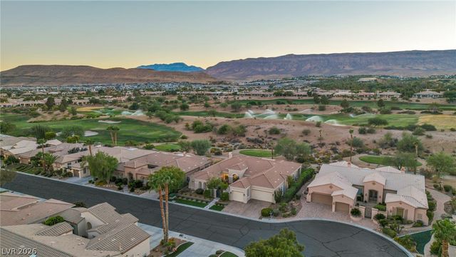 4555 Riva De Romanza Street, Las Vegas, NV 89135