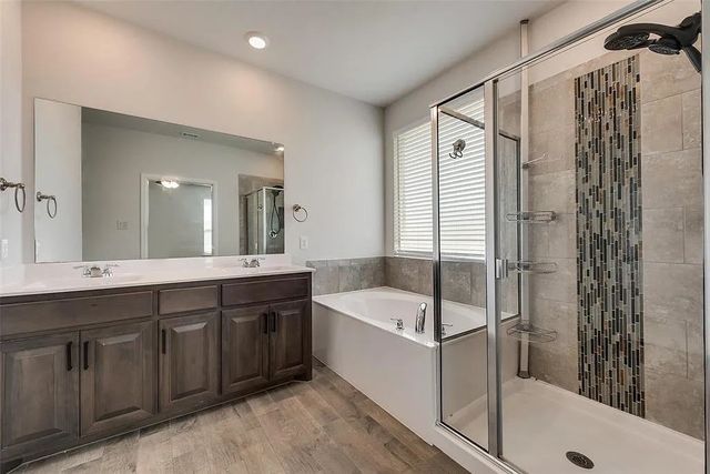 16040 Tottenhall Pass, Fort Worth, TX 76247