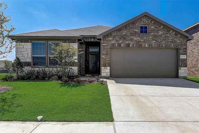 16040 Tottenhall Pass, Fort Worth, TX 76247