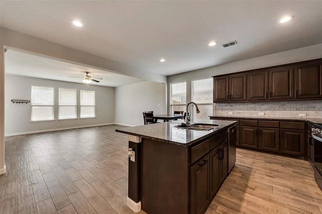 16040 Tottenhall Pass, Fort Worth, TX 76247