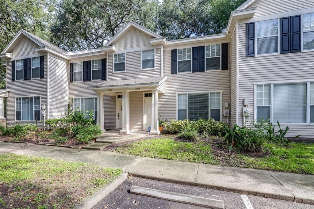 2228 GOLDEN OAK LANE, Valrico, FL 33594