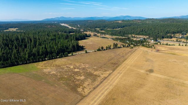 340 Bayview Rd, Athol, ID 83801