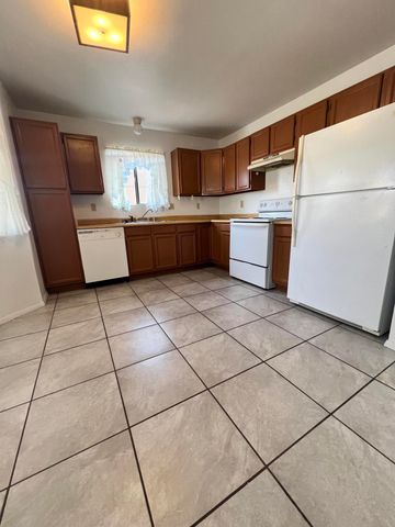 4947 Nickel Drive NE, Rio Rancho, NM 87124