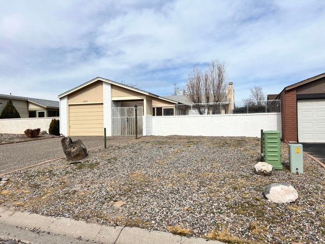 4947 Nickel Drive NE, Rio Rancho, NM 87124