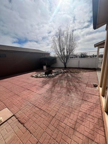 4947 Nickel Drive NE, Rio Rancho, NM 87124