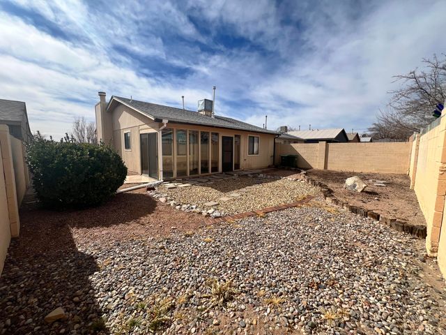4947 Nickel Drive NE, Rio Rancho, NM 87124