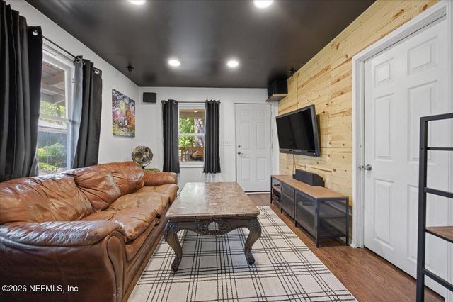 8318 OSTEEN Street, Jacksonville, FL 32210