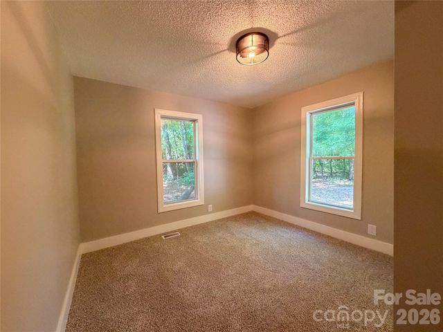 3910 Oakwood Circle, Iron Station, NC 28080