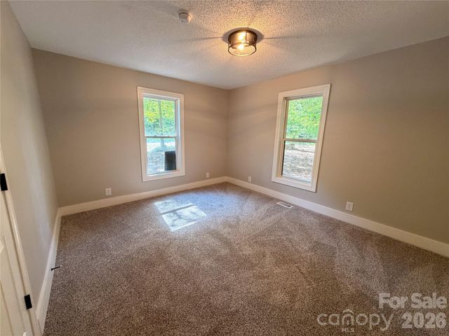 3910 Oakwood Circle, Iron Station, NC 28080