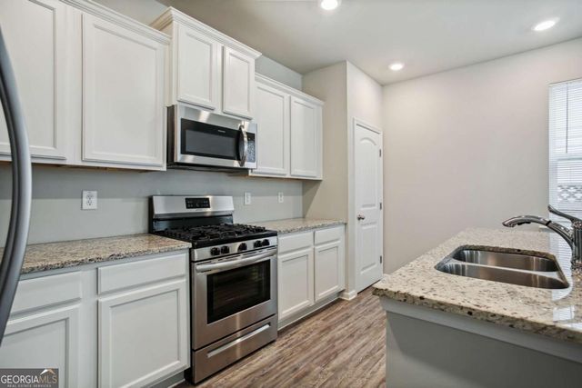 212 Ridge Valley Drive, Woodstock, GA 30189