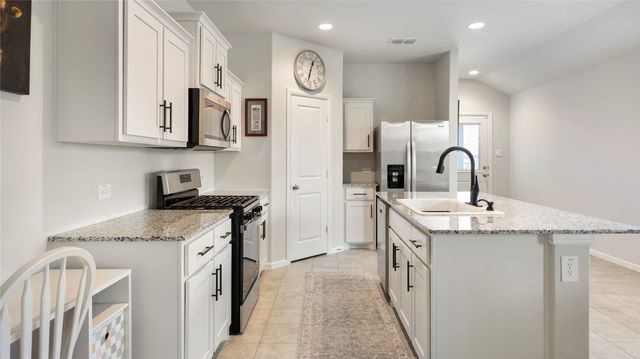 13512 Stage Coach Lane, Cresson, TX 76035