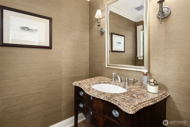 2018 Broadmoor Drive E, Seattle, WA 98112