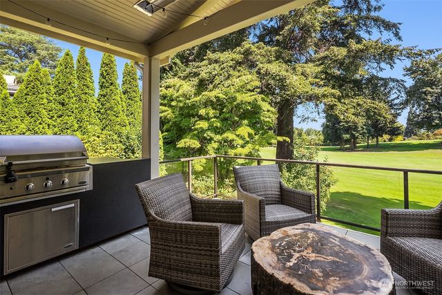 2018 Broadmoor Drive E, Seattle, WA 98112