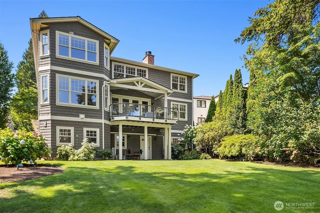 2018 Broadmoor Drive E, Seattle, WA 98112