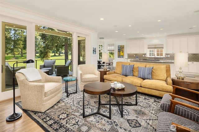 2018 Broadmoor Drive E, Seattle, WA 98112