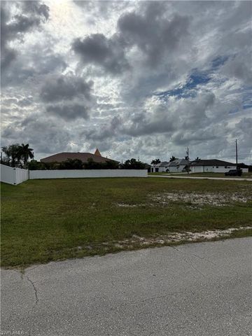 1540 NW 41st PL, Cape Coral, FL 33993