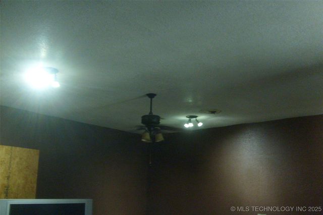 15096 St Hwy 113 Canadian Shores Highway N 1, Indianola, OK 74442