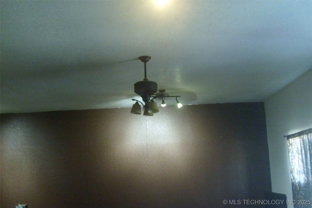 15096 St Hwy 113 Canadian Shores Highway N 1, Indianola, OK 74442