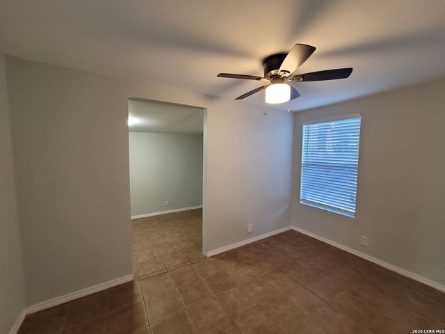 137 E Norwood Ct Apt 8, San Antonio, TX 78212