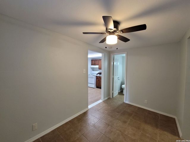 137 E Norwood Ct Apt 8, San Antonio, TX 78212