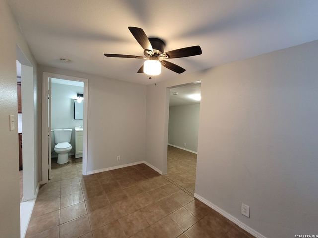 137 E Norwood Ct Apt 8, San Antonio, TX 78212