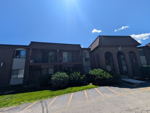 57 Washington Boulevard 201, Mundelein, IL 60060
